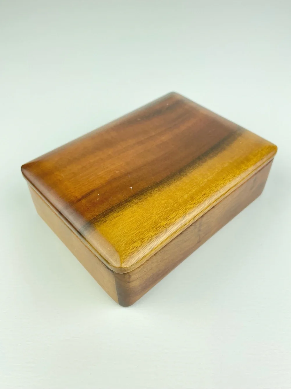 VTG 80s Artist Signed Myrtlewood Playing Card Box Brown Lidded Rectangular Split